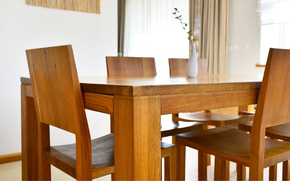 4 Things To Consider When Choosing a Solid Wood Dining Table
