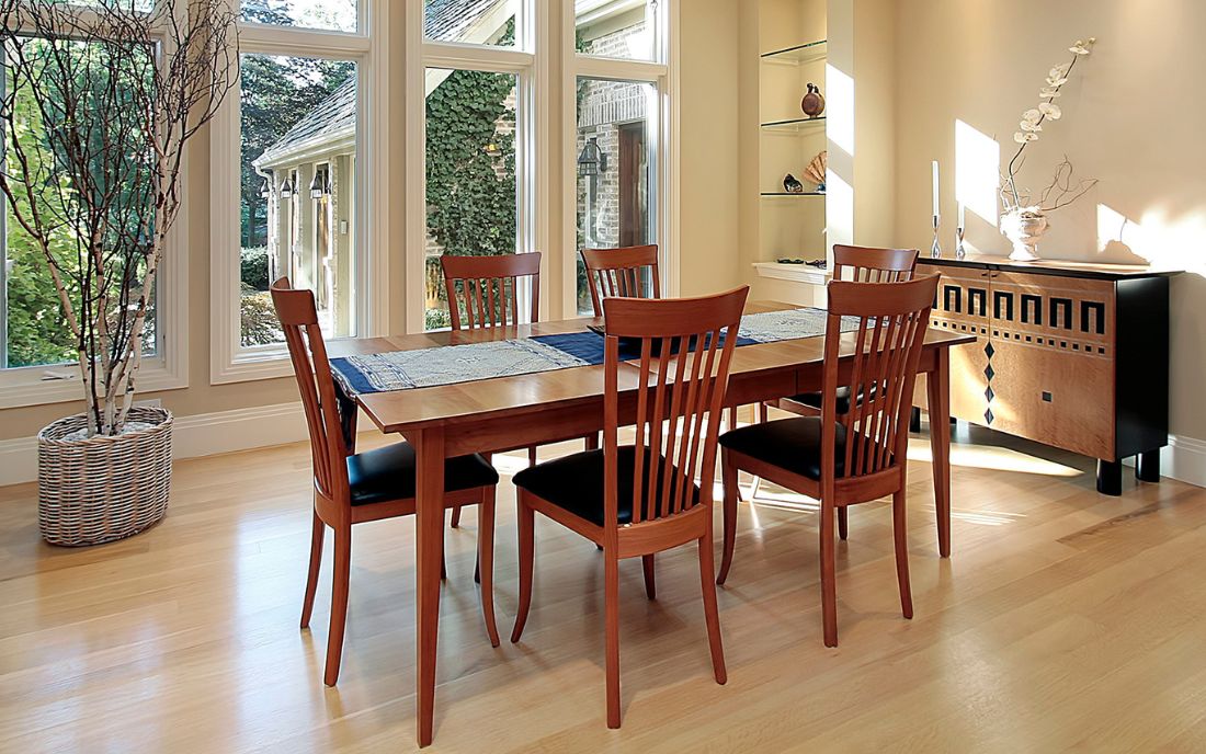 What Size and Shape Is Right for Your Dining Table?